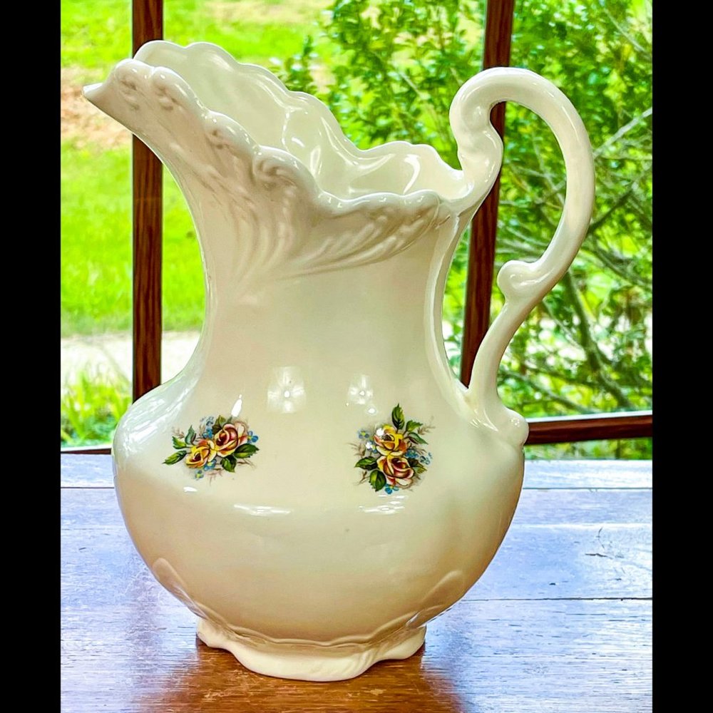 ▪️VTG▪️1970's Embossed Ceramic Floral Cottagecore Farmhouse Pitcher & Basin Set - Picture 2 of 13